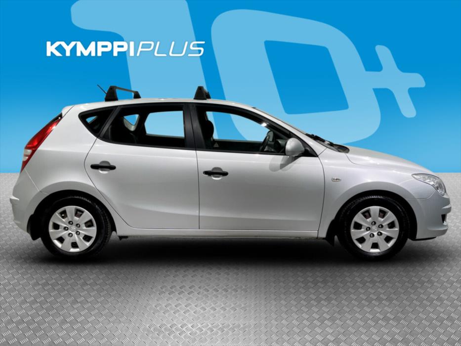 HYUNDAI i30 2009