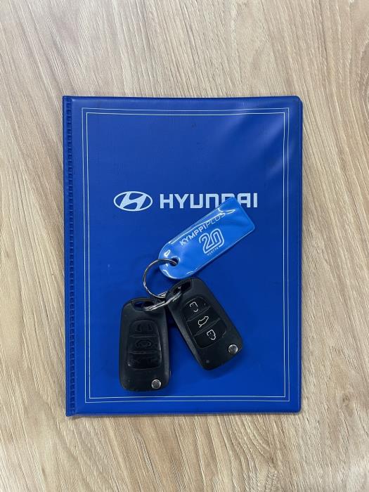 HYUNDAI i30 2009
