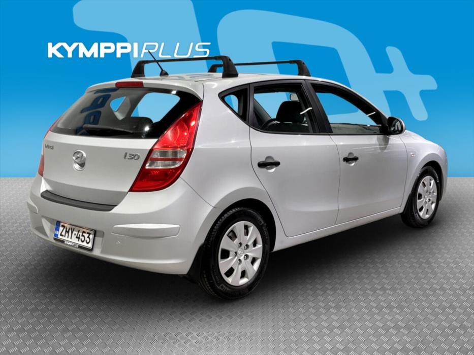 HYUNDAI i30 2009