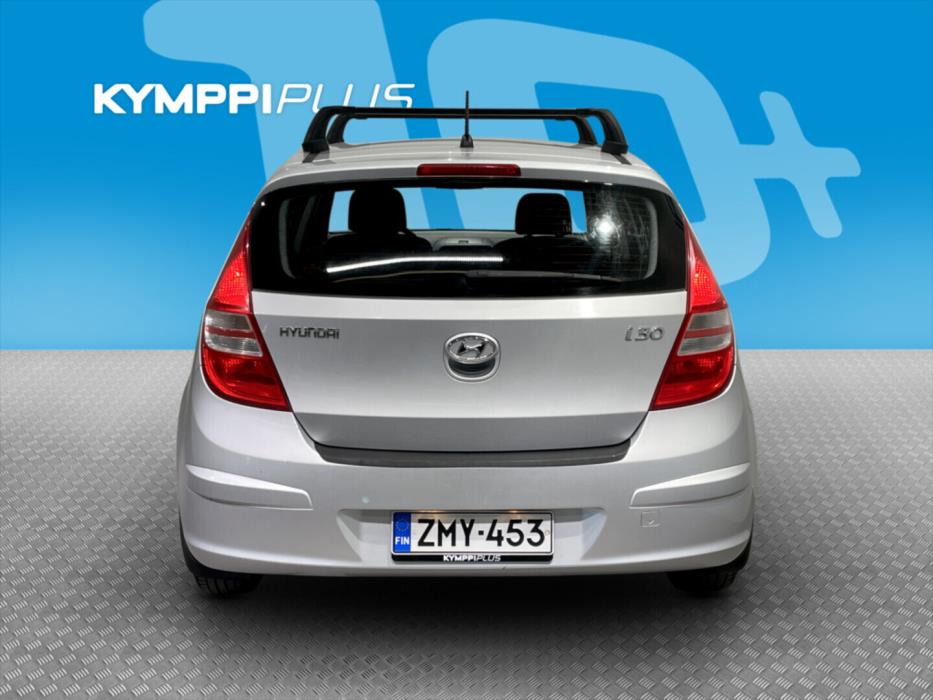 HYUNDAI i30 2009
