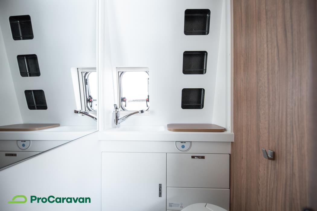 WEINSBERG CaraBus 600 ME Edition [FIRE] 2026