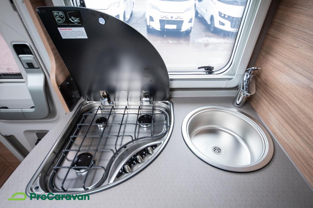 WEINSBERG CaraCompact 600 MEG Edition [PEPPER] TULOSSA 2026