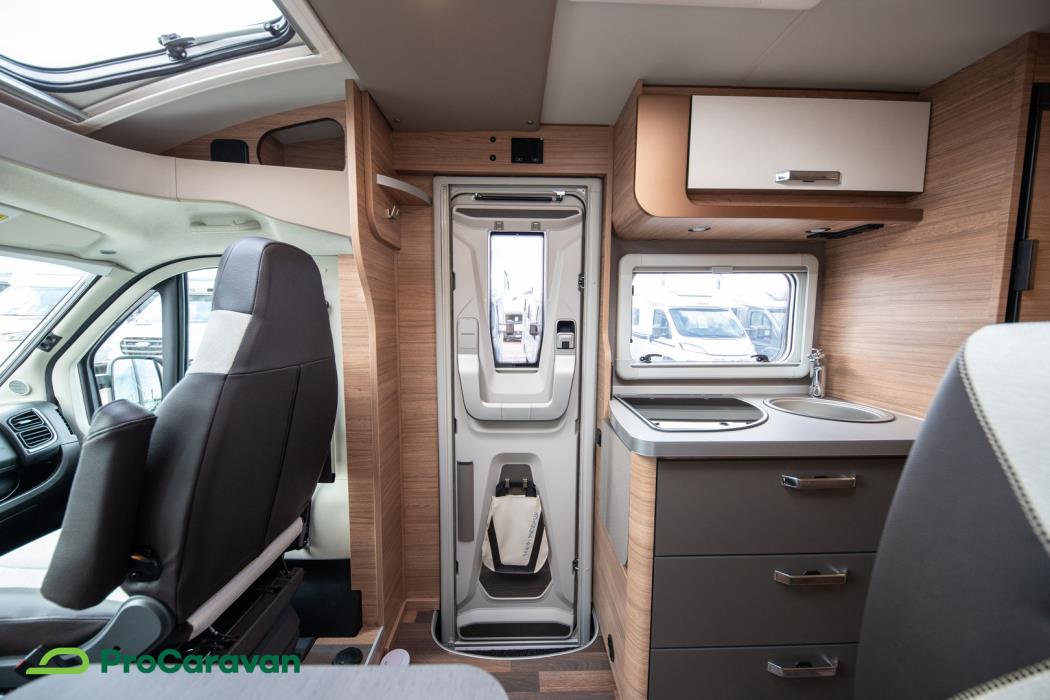 WEINSBERG CaraCompact 600 MEG EDITION [PEPPER] 2026