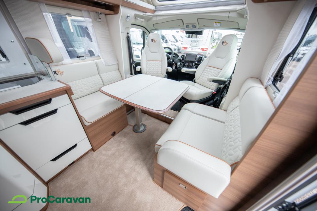 RAPIDO 696F R65 Edition TULOSSA 2026