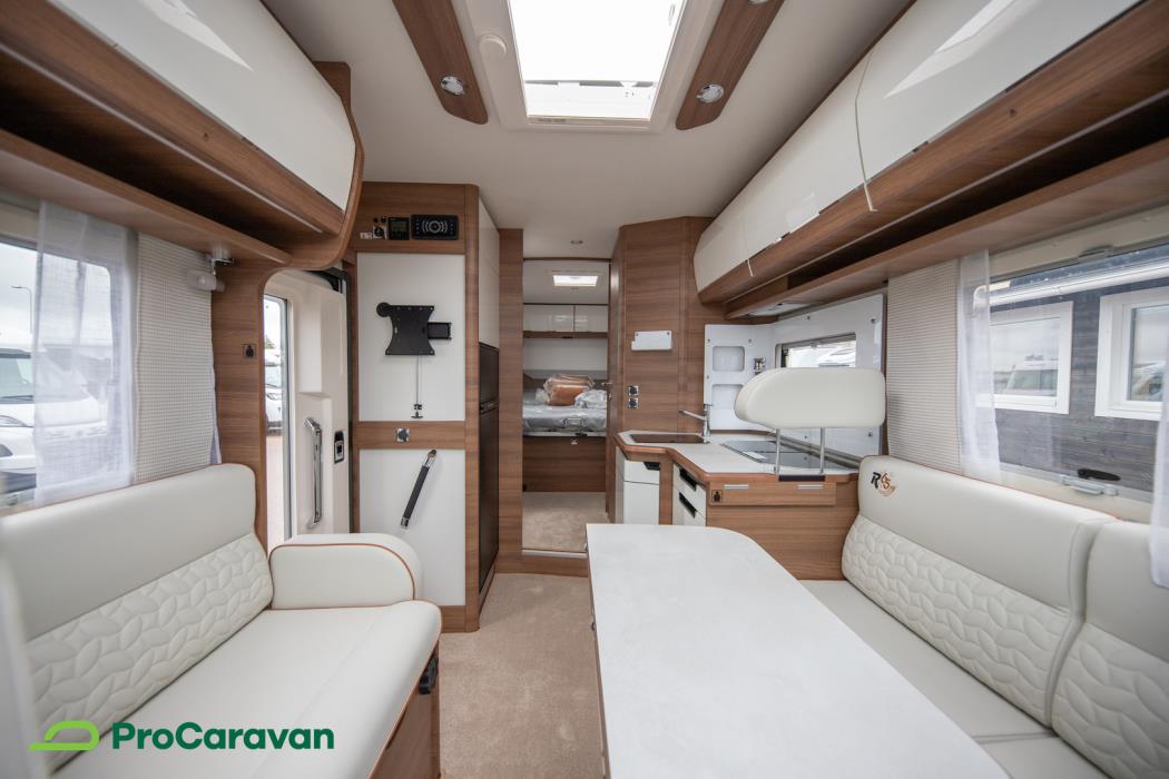RAPIDO 696F R65 Edition TULOSSA 2026