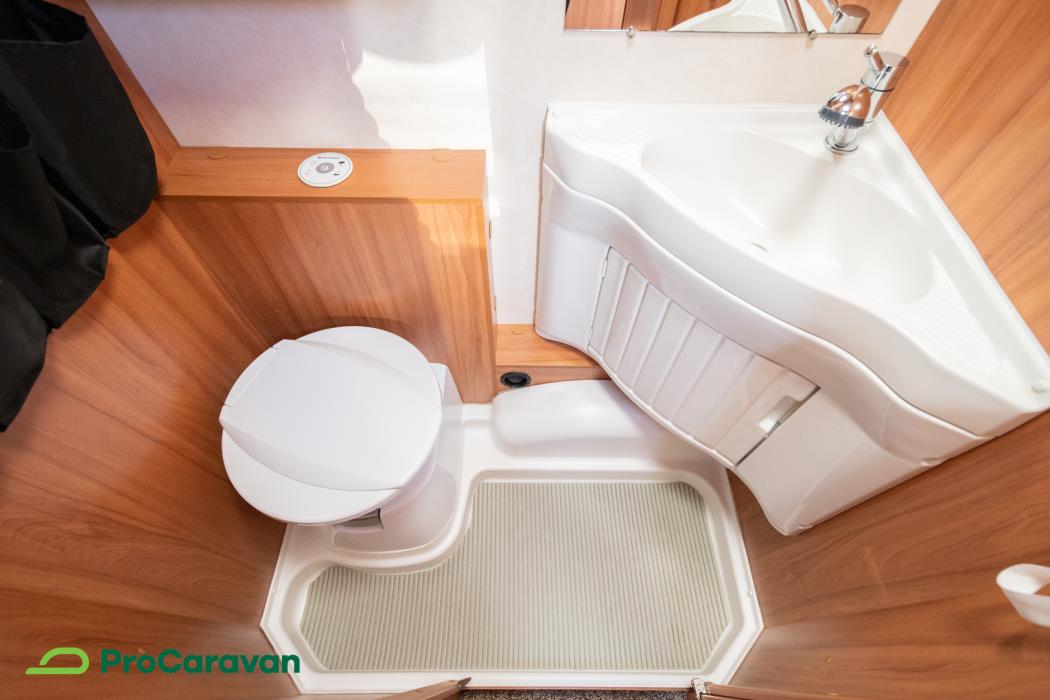 WEINSBERG CaraOne 2014