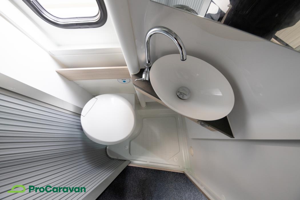 ADRIA Twin 600 SPB 2020