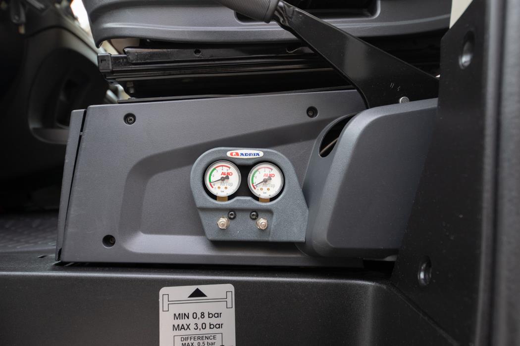 ADRIA Coral Supreme S 670 SLT 2015