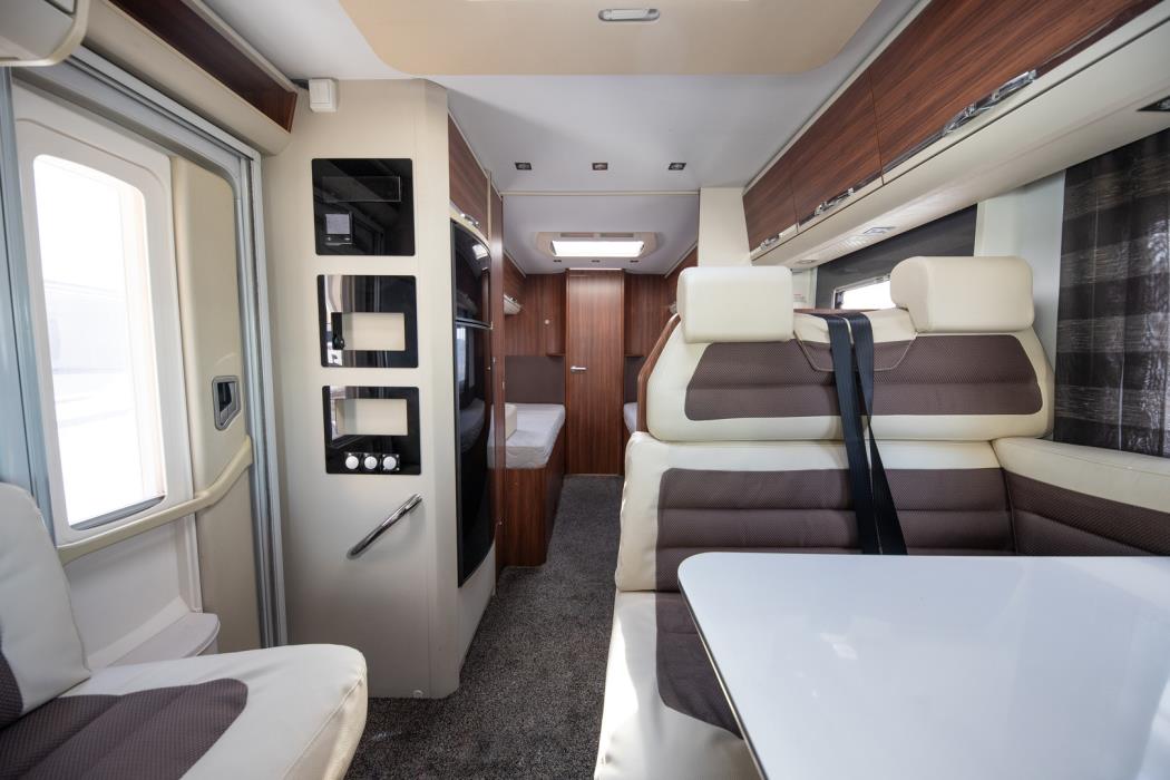 ADRIA Coral Supreme S 670 SLT 2015