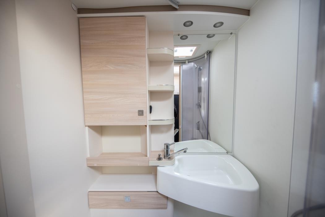 EURA MOBIL Active One 690 HB 2021