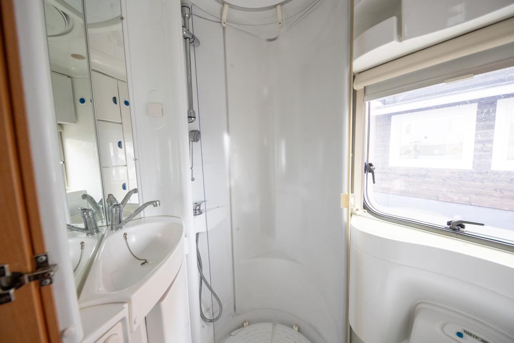 KNAUS Traveller 2000