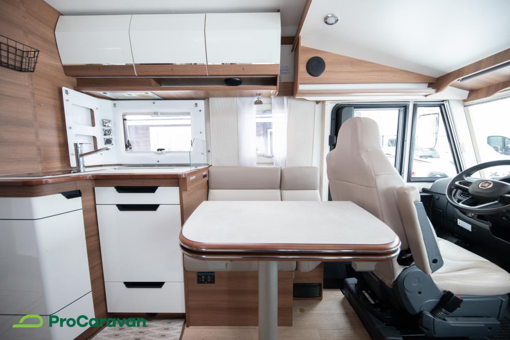 RAPIDO 886F Scandinavian Selection 2023