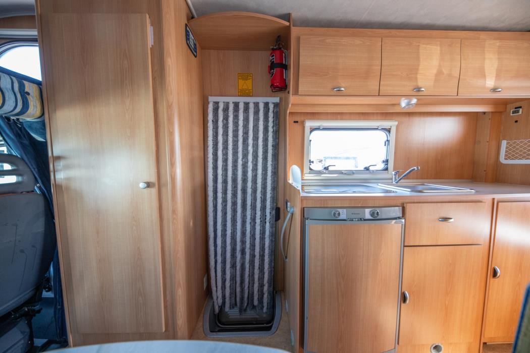 ELNAGH Baron 37 2009