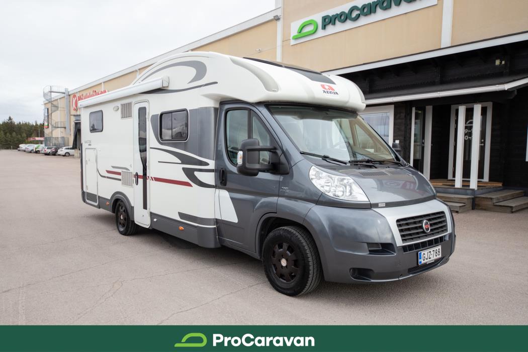 ADRIA Matrix M 680SL 2011