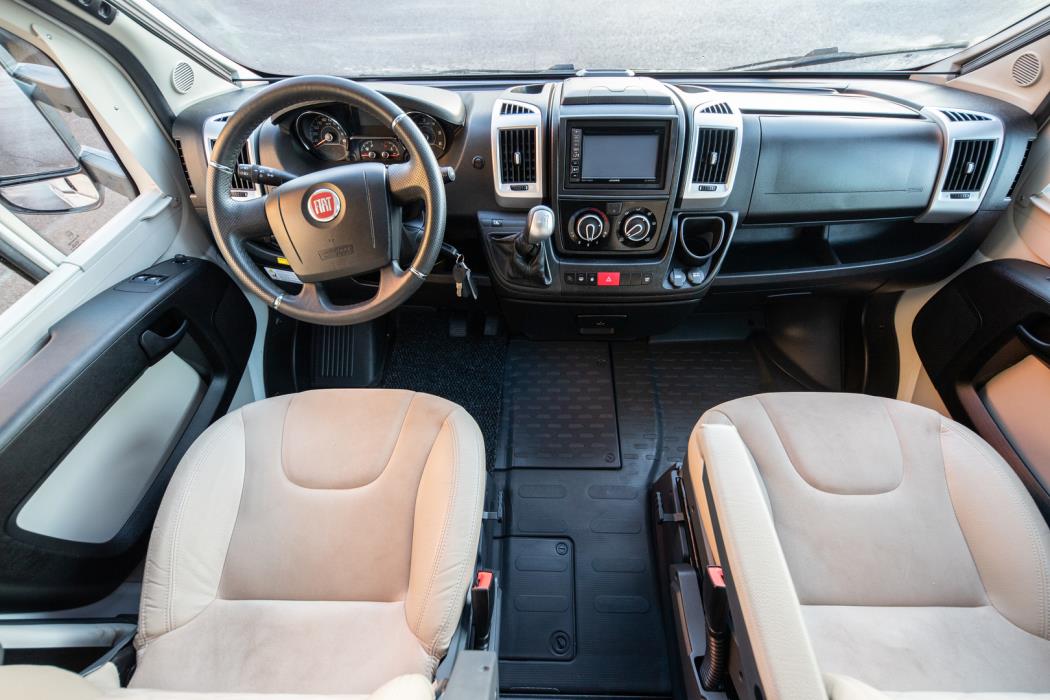 ADRIA Matrix M 670 SL 2018