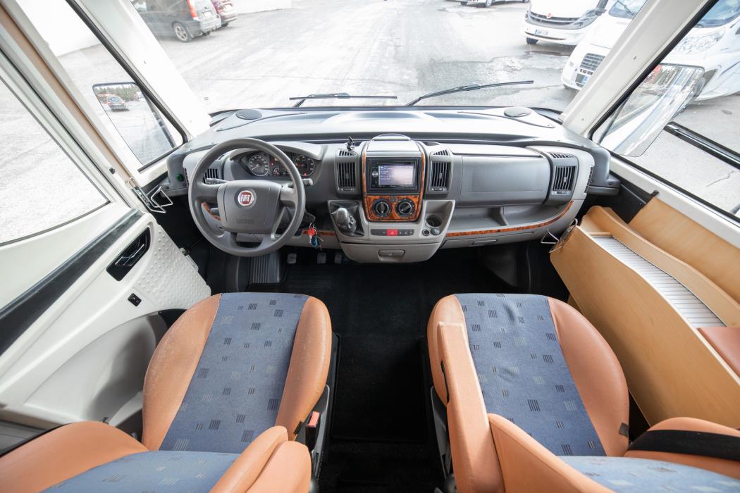 DETHLEFFS Globebus 2011