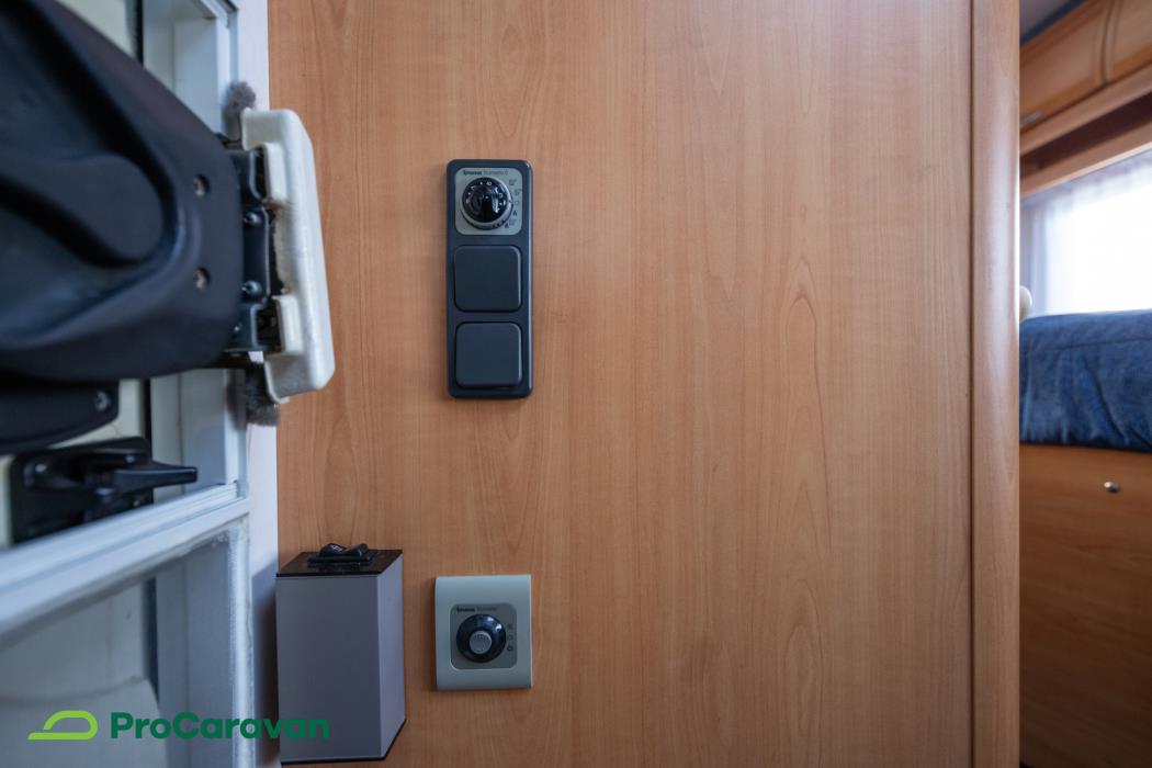 LMC Liberty 6000 TI 2003