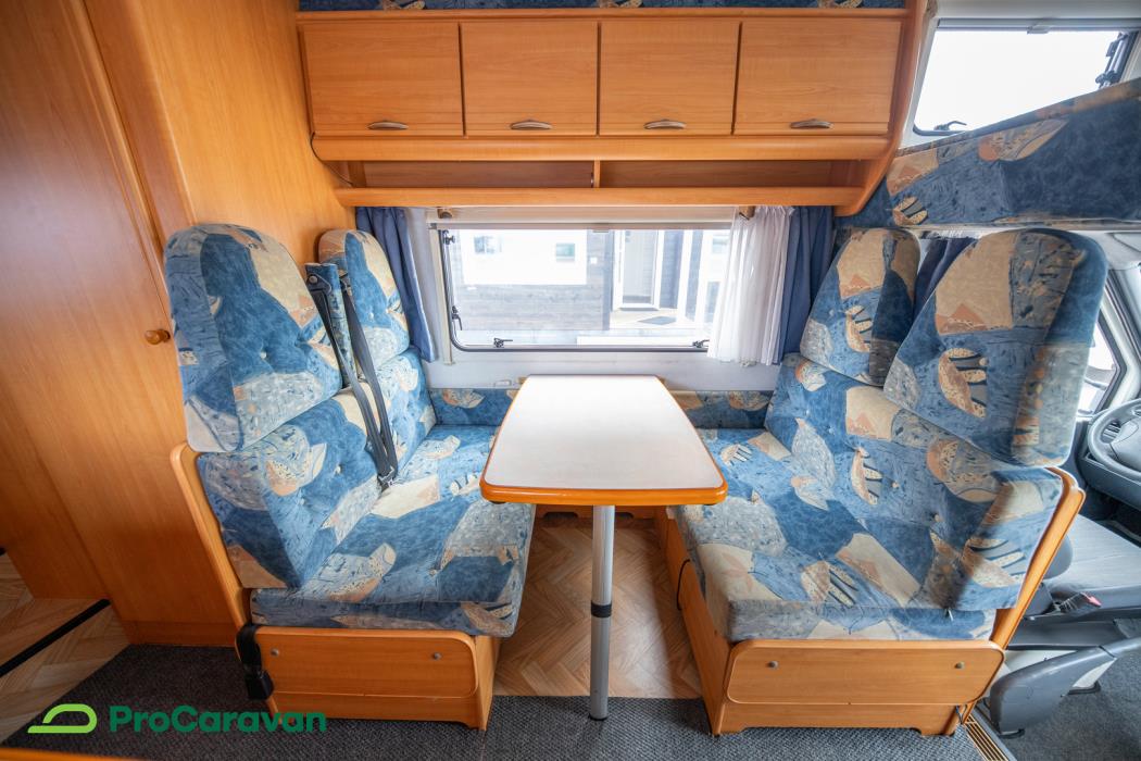 LMC Liberty 635 2000