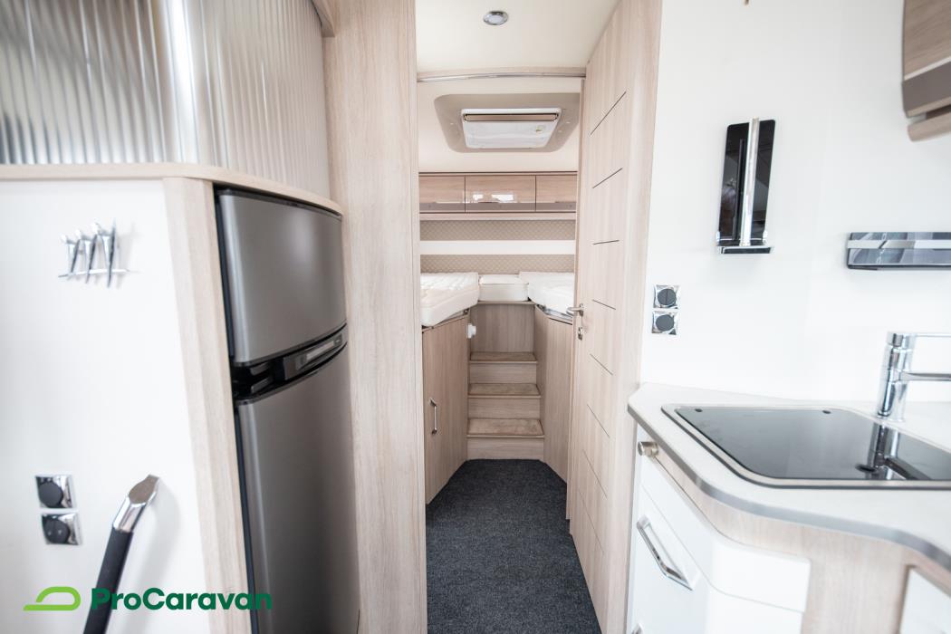 RAPIDO 8066DF Premium edition 2020
