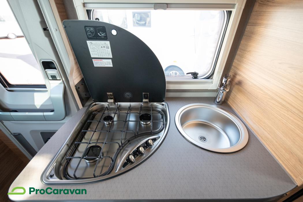 WEINSBERG CaraCompact Suite 640 MEG Edition [PEPPER] 2026