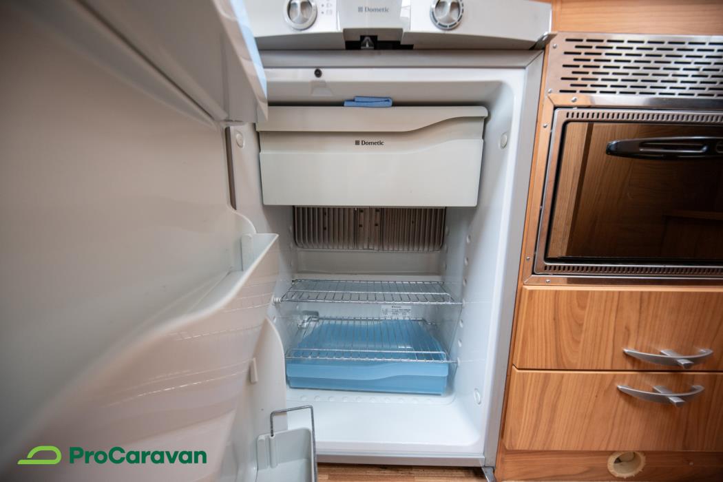 BÜRSTNER Aviano I640 2008