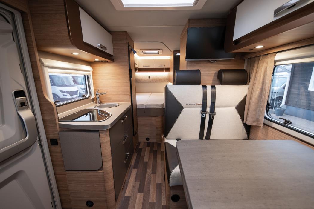 WEINSBERG CaraCompact 650 MF Edition PEPPER 2021