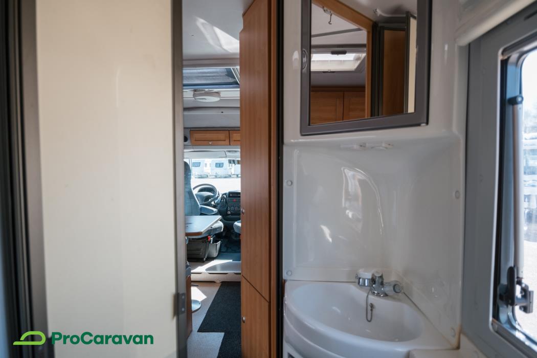 KNAUS Sun Traveller TI 605 L 2003