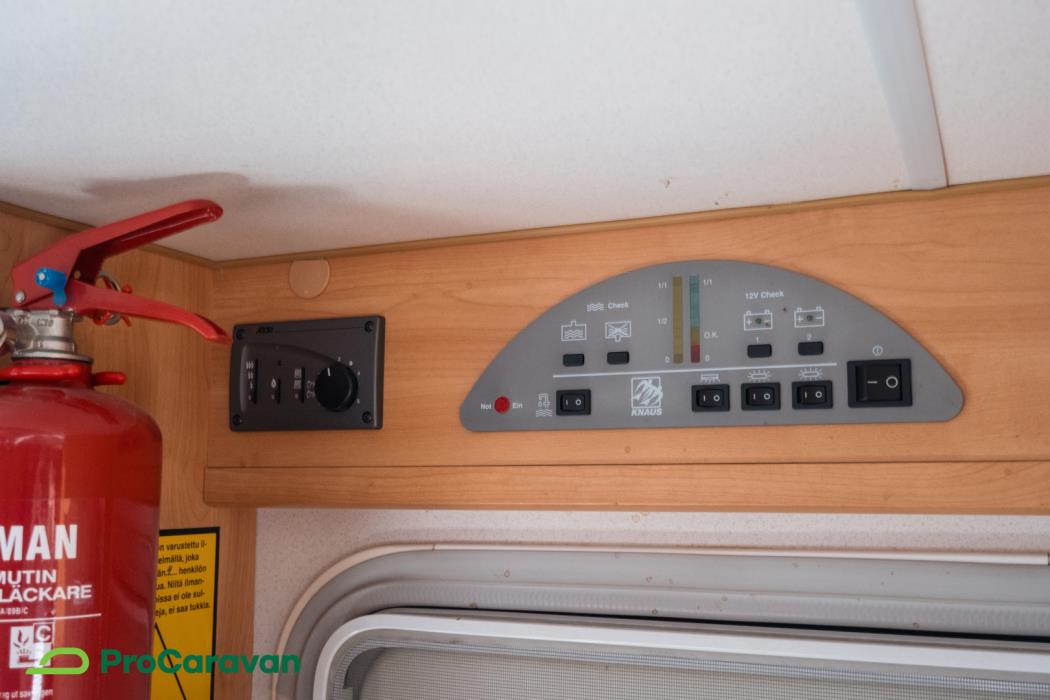 KNAUS Sun Traveller TI 605 L 2003
