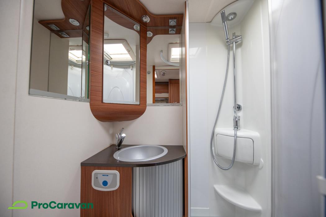 ADRIA Coral S 670 SLL 2012