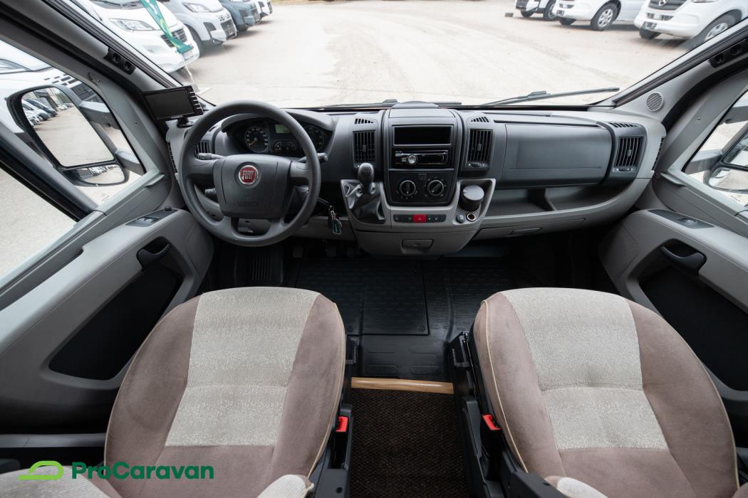ADRIA Coral S 670 SLL 2012
