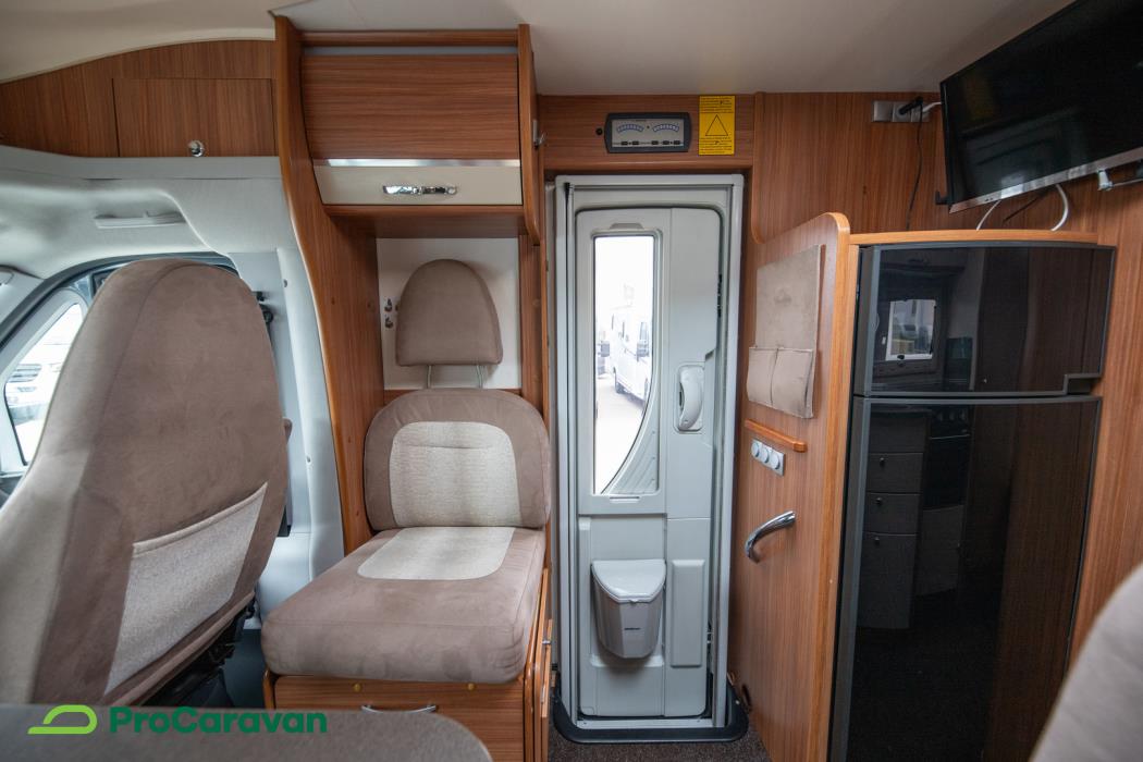 ADRIA Coral S 670 SLL 2012