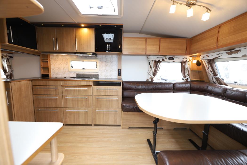 POLAR 590 2010