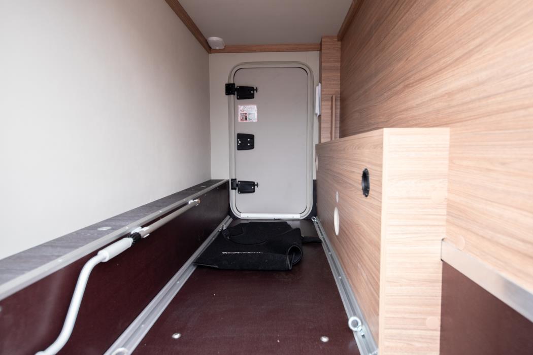 WEINSBERG X-Cursion Van 500 MQ Edition [PEPPER] 2023