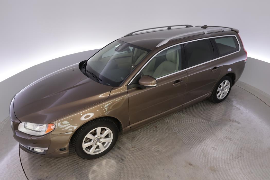 VOLVO V70 2014