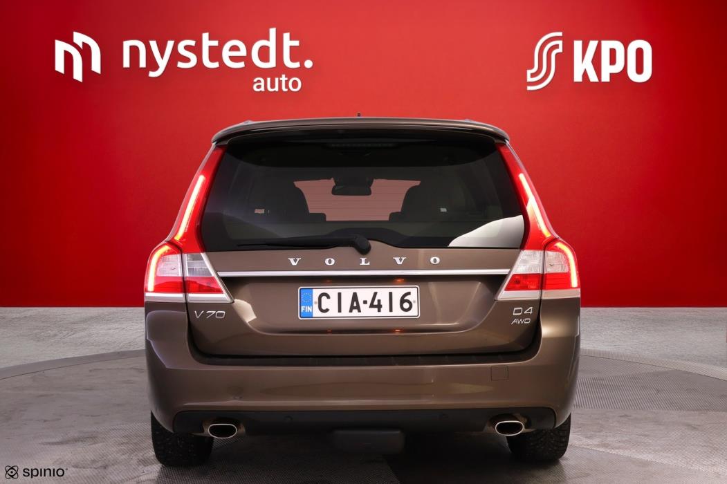 VOLVO V70 2014