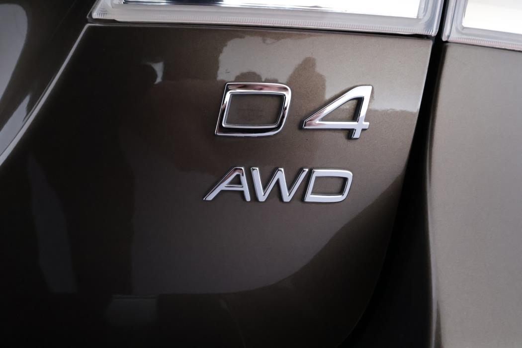 VOLVO V70 2014