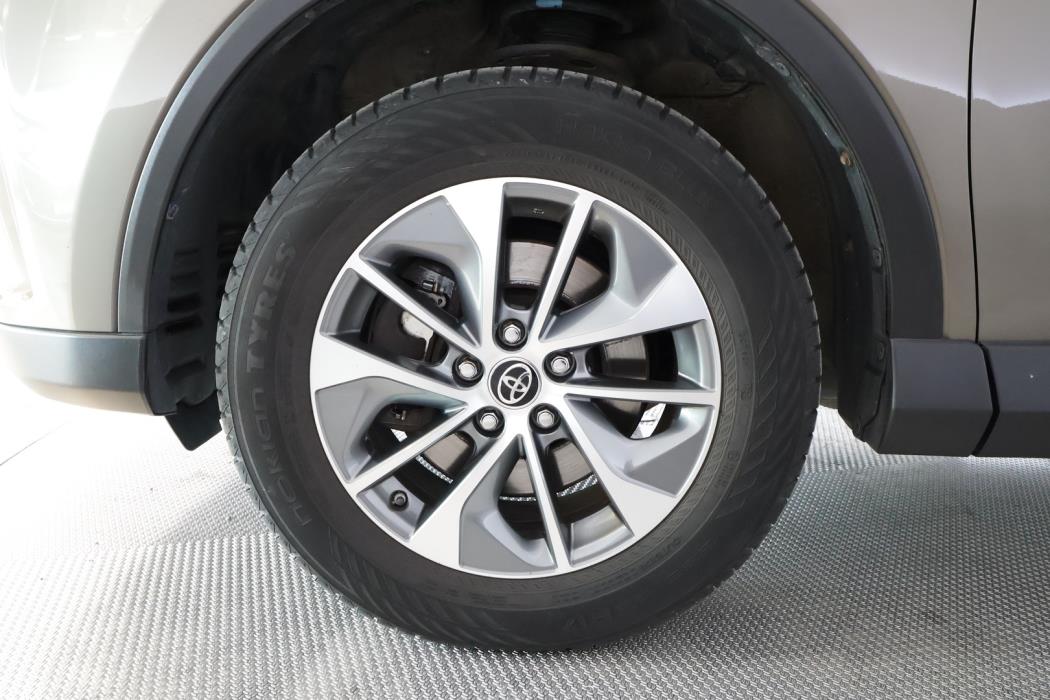 TOYOTA RAV4 2016