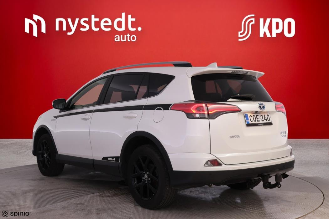 TOYOTA RAV4 2018
