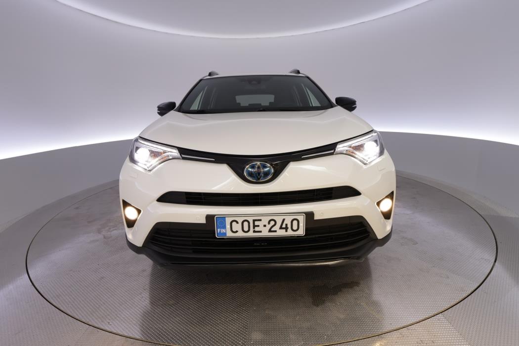 TOYOTA RAV4 2018