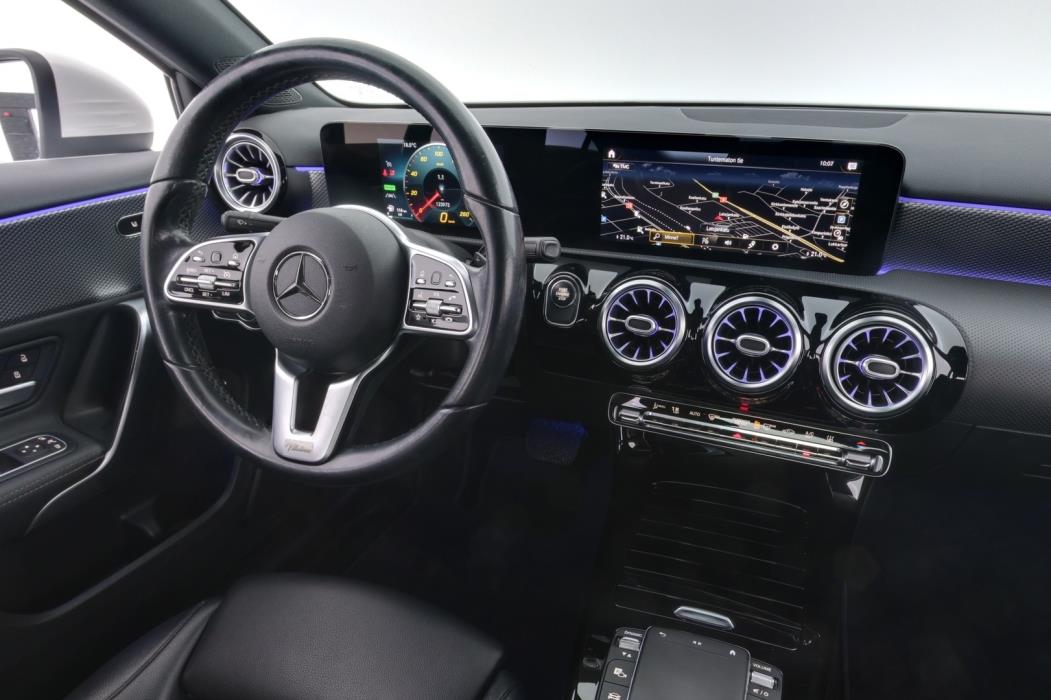 MERCEDES-BENZ A 2020