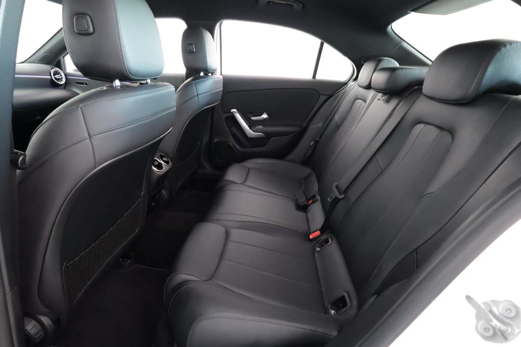 MERCEDES-BENZ A 2020