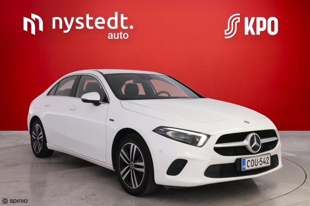 MERCEDES-BENZ A 2020