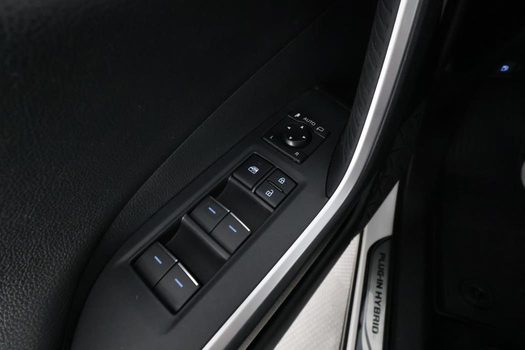 TOYOTA RAV4 Plug-in 2021