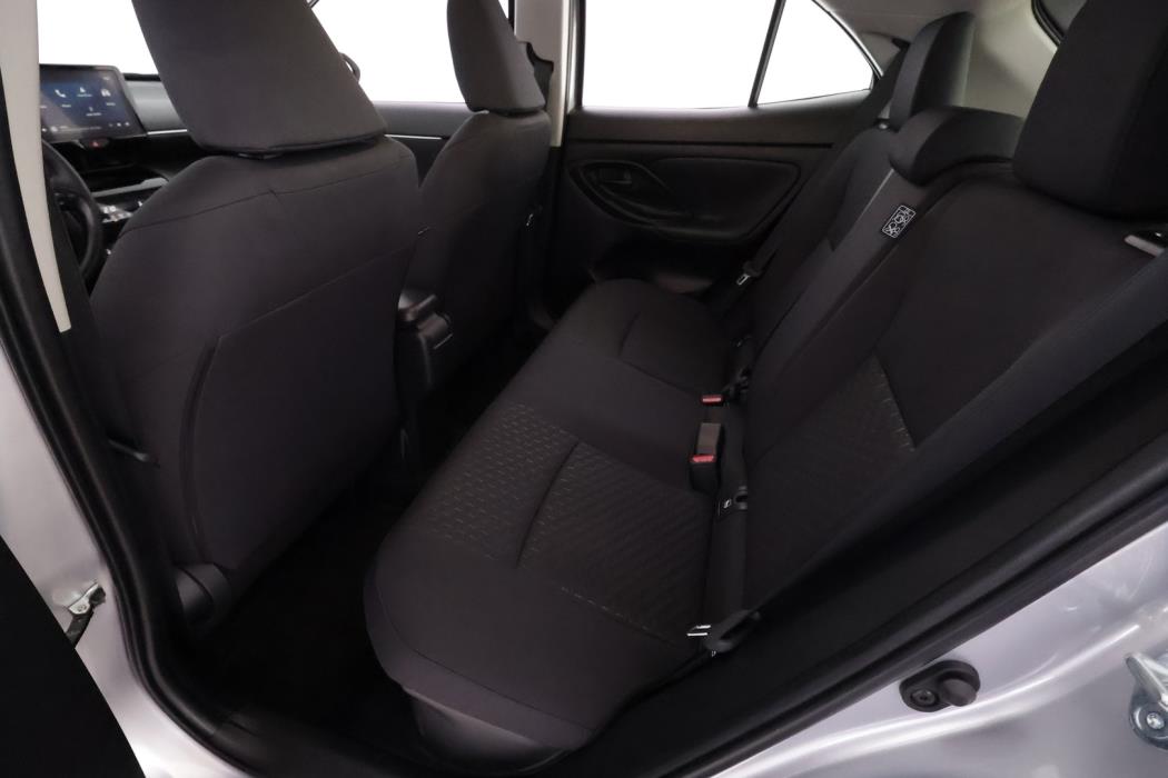 TOYOTA Yaris Cross 2025