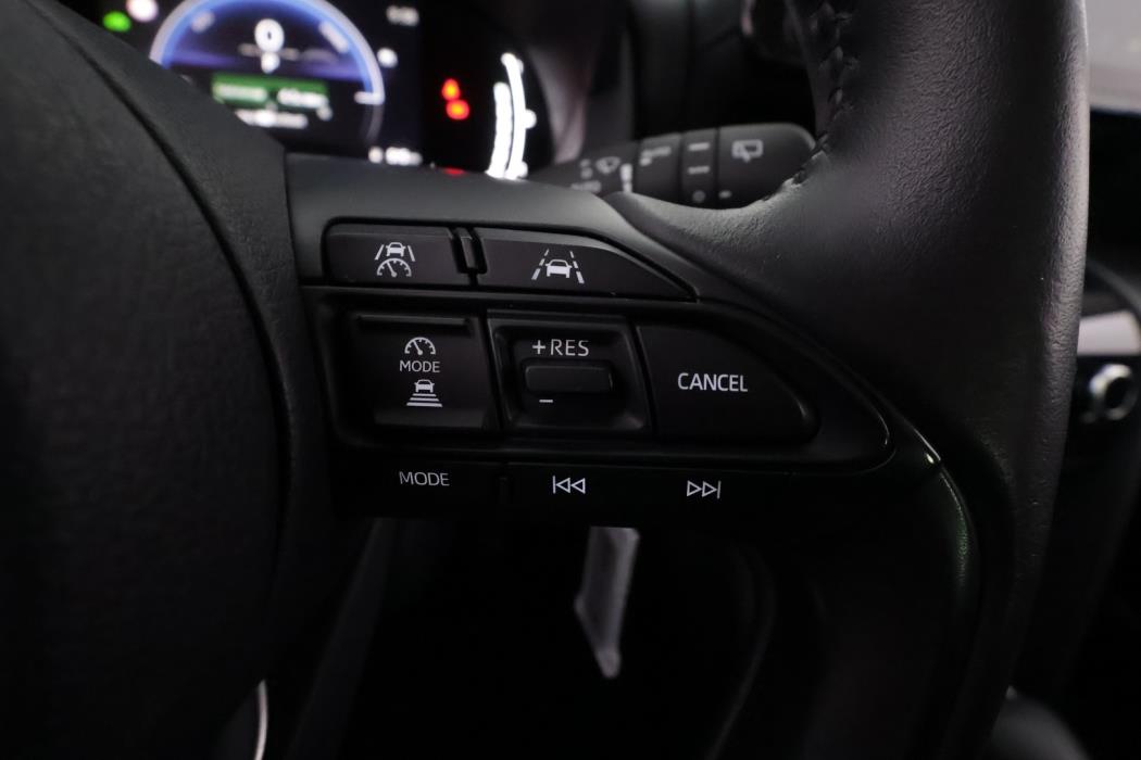 TOYOTA Yaris Cross 2025