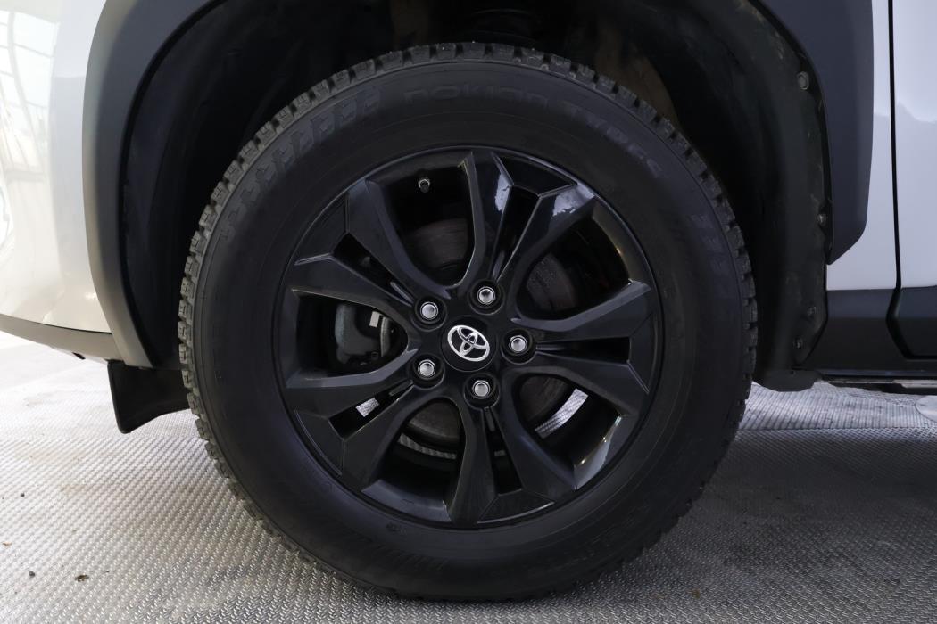 TOYOTA Yaris Cross 2025