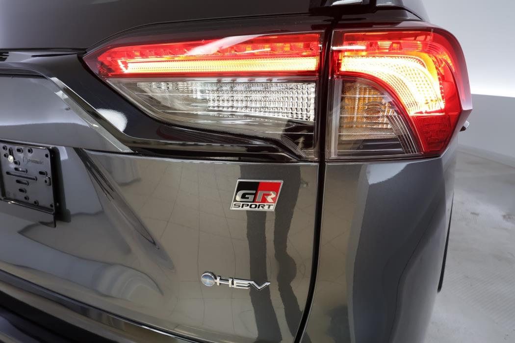 TOYOTA RAV4 2025
