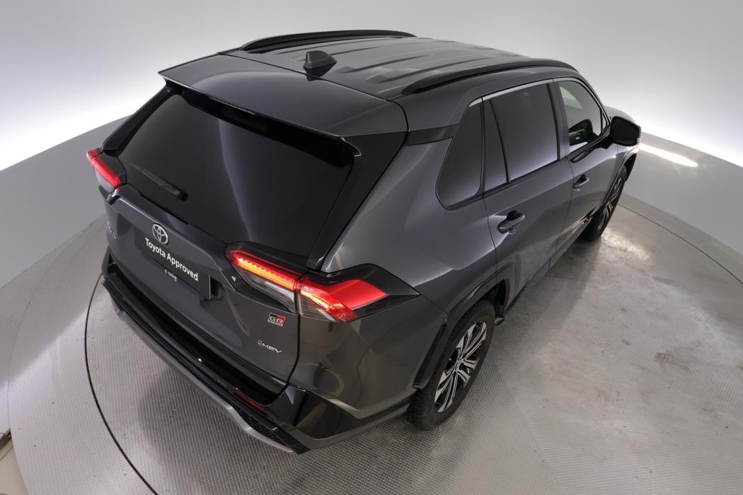 TOYOTA RAV4 2025