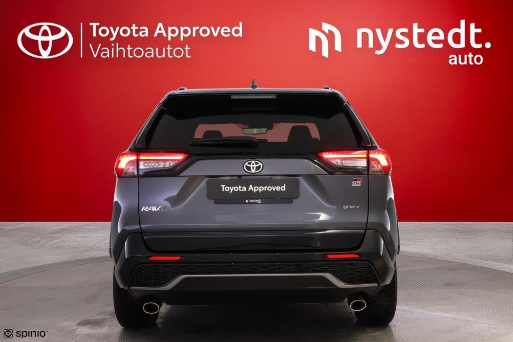 TOYOTA RAV4 2025