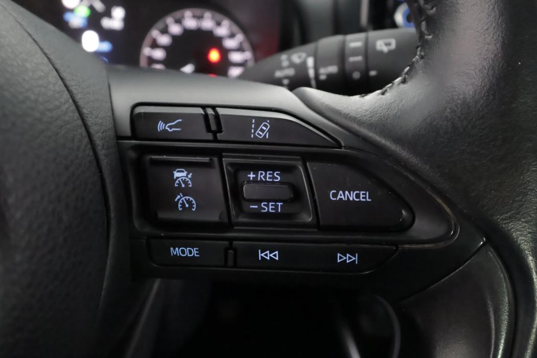 TOYOTA Yaris 2022